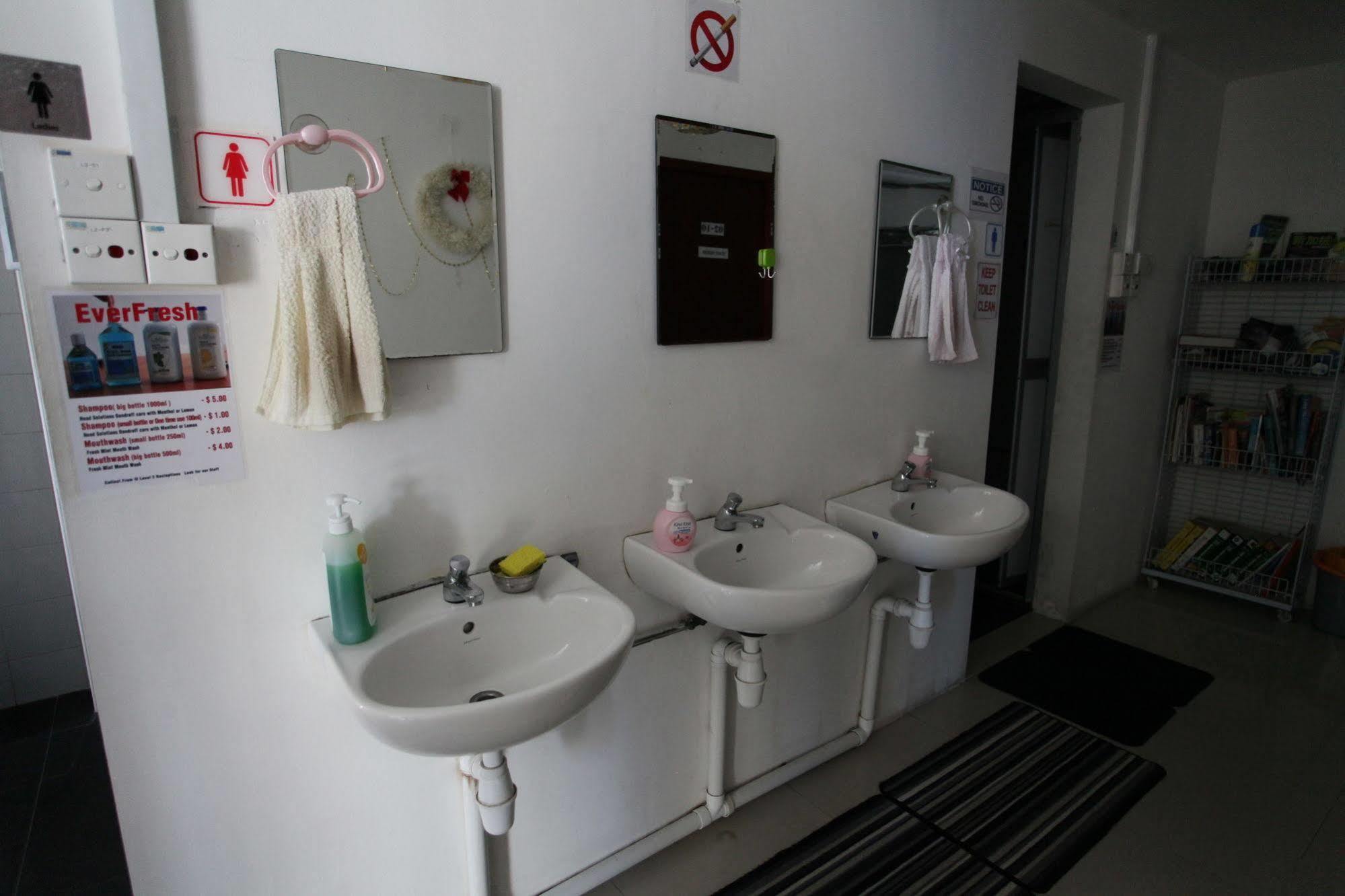 May & May Student Hostel Singapura Exterior foto